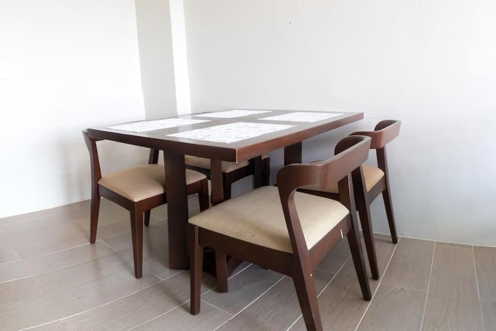 Cozy 1 Bedroom In Newcoast * Yapak